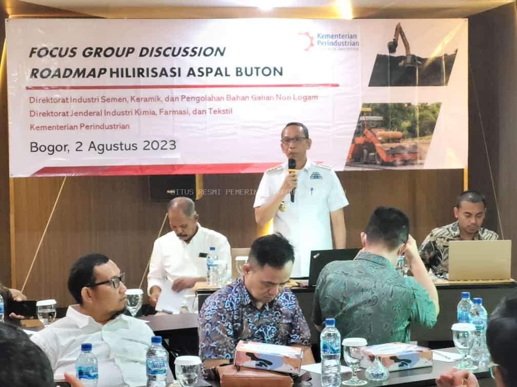 Pj. Bupati Buton Jadi Pembicara Pertemuan Roadmap Hilirisasi Aspal Buton