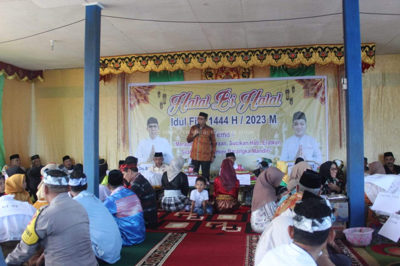 Hadiri Halal Bi Halal di Barangka, Pj. Bupati Buton: Mari Kita Rawat kebersamaan