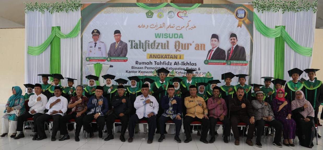 Lagi, Pj. Bupati Buton Wisuda 52 Santri Tahfiz Quran